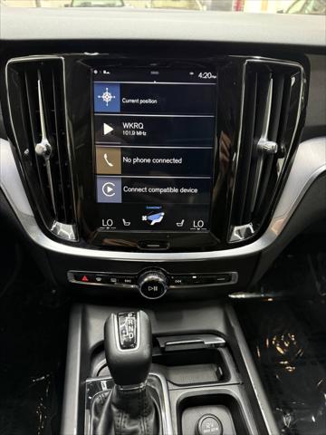 2020 Volvo S60 T6 Momentum