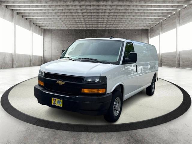 2025 Chevrolet Express 2500 3dr Extended Cargo Van