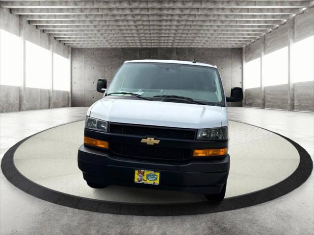 2025 Chevrolet Express 2500 3dr Extended Cargo Van