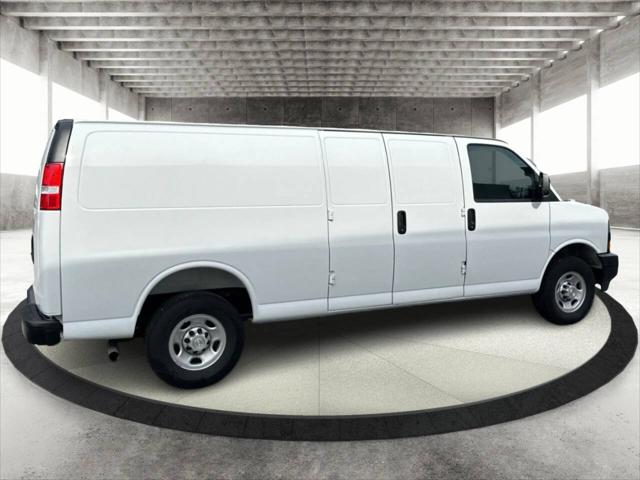 2025 Chevrolet Express 2500 3dr Extended Cargo Van