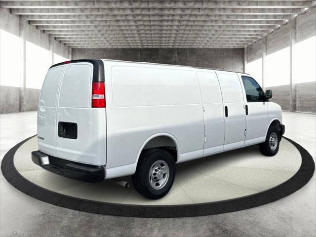2025 Chevrolet Express 2500 3dr Extended Cargo Van
