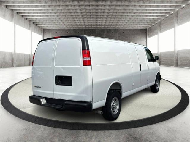 2025 Chevrolet Express 2500 3dr Extended Cargo Van
