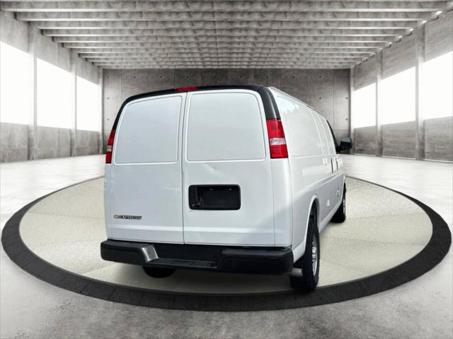 2025 Chevrolet Express 2500 3dr Extended Cargo Van