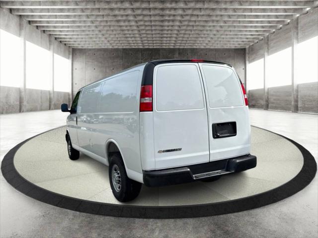 2025 Chevrolet Express 2500 3dr Extended Cargo Van