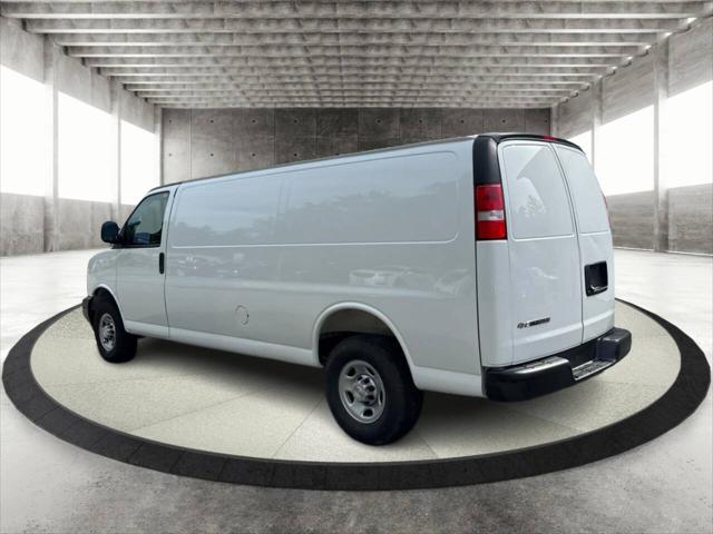2025 Chevrolet Express 2500 3dr Extended Cargo Van