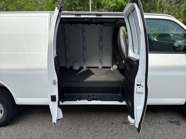 2025 Chevrolet Express 2500 3dr Extended Cargo Van