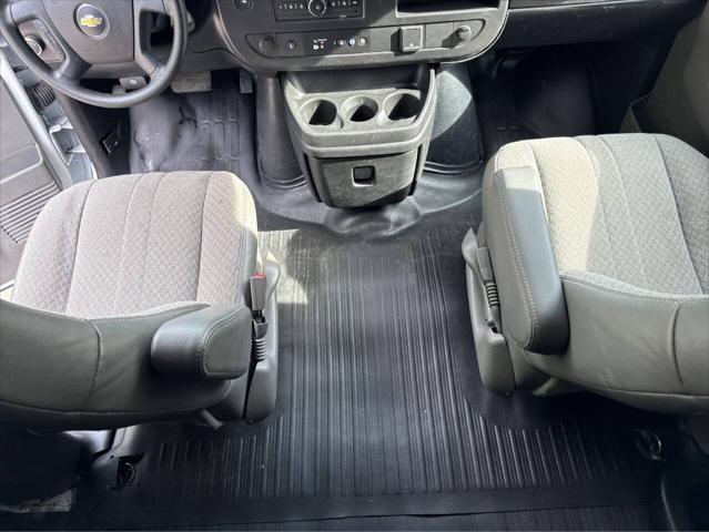 2025 Chevrolet Express 2500 3dr Extended Cargo Van