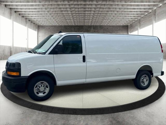 2025 Chevrolet Express 2500 3dr Extended Cargo Van