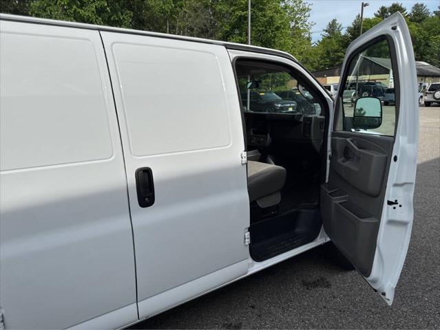2025 Chevrolet Express 2500 3dr Extended Cargo Van