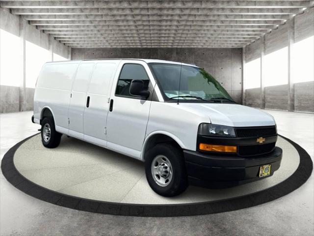 2025 Chevrolet Express 2500 3dr Extended Cargo Van