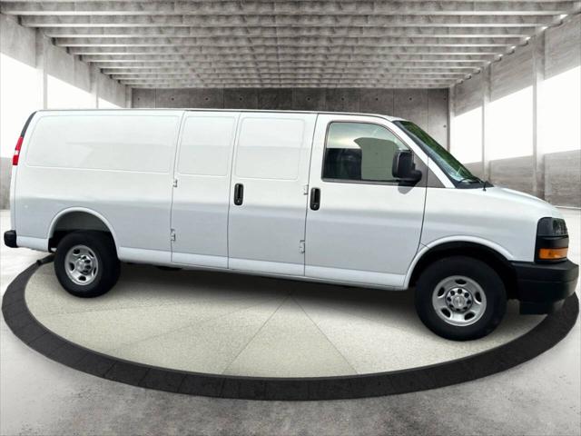 2025 Chevrolet Express 2500 3dr Extended Cargo Van