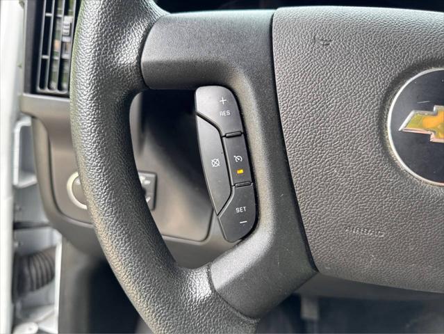 2025 Chevrolet Express 2500 3dr Extended Cargo Van