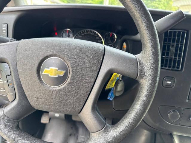 2025 Chevrolet Express 2500 3dr Extended Cargo Van
