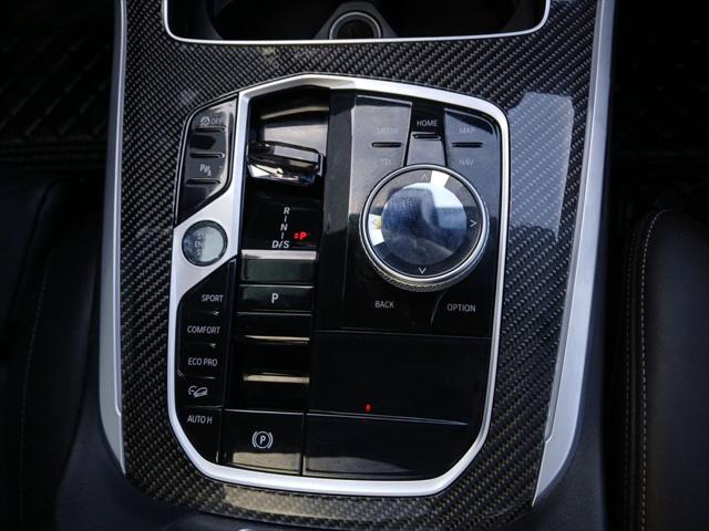 2024 BMW X5 M60i