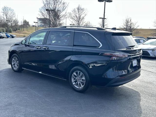 2024 Toyota Sienna XLE