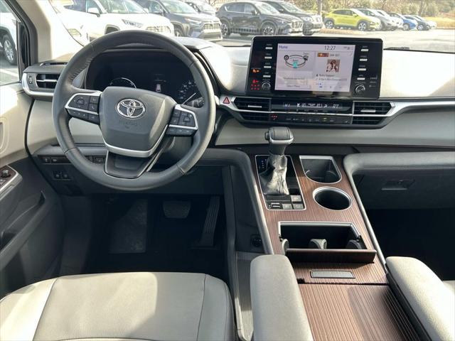 2024 Toyota Sienna XLE