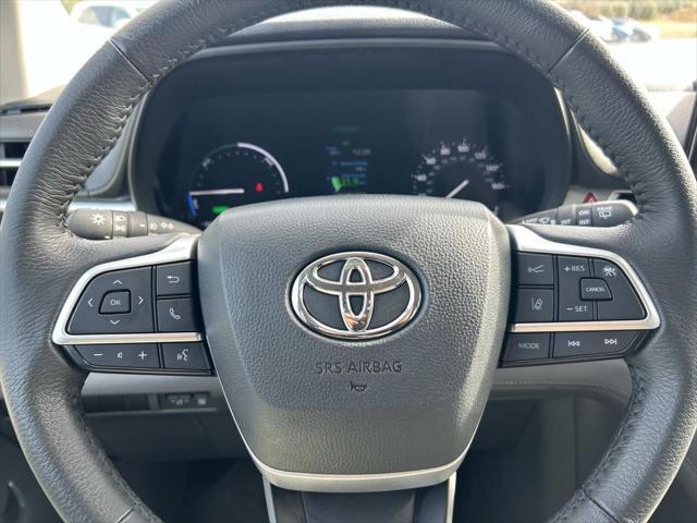 2024 Toyota Sienna XLE