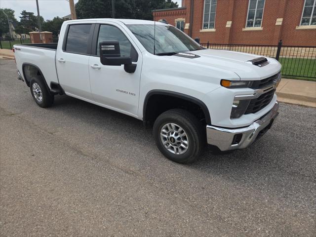 2026 Chevrolet Silverado 2500HD Crew Cab, Standard Bed, LT, 4WD