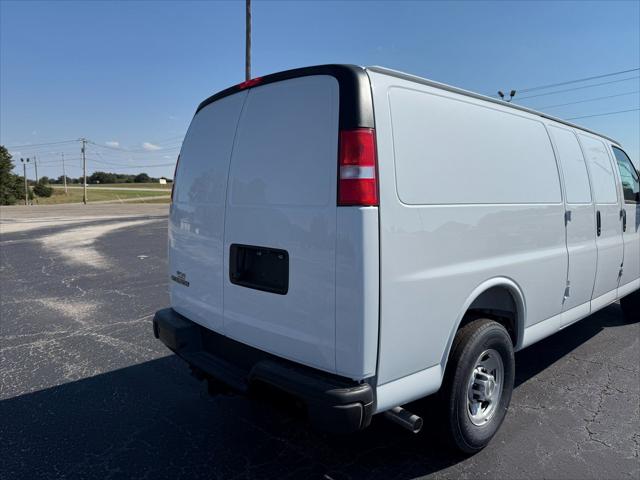 2025 Chevrolet Express Cargo Van RWD 2500 Extended Wheelbase WT