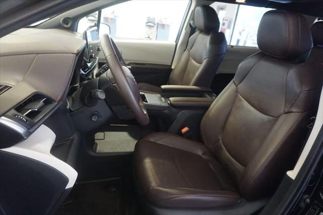 2024 Toyota Sienna Platinum