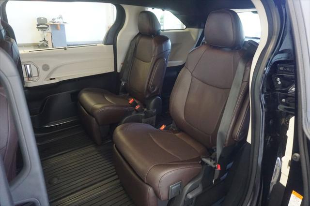 2024 Toyota Sienna Platinum