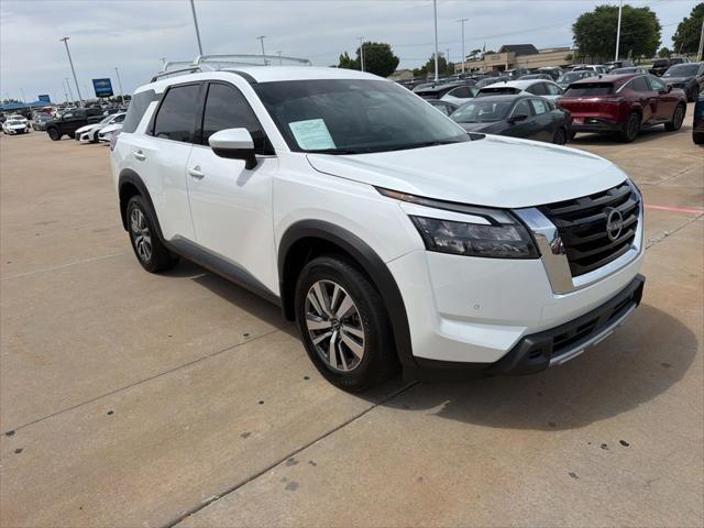 2025 Nissan Pathfinder SL 4WD