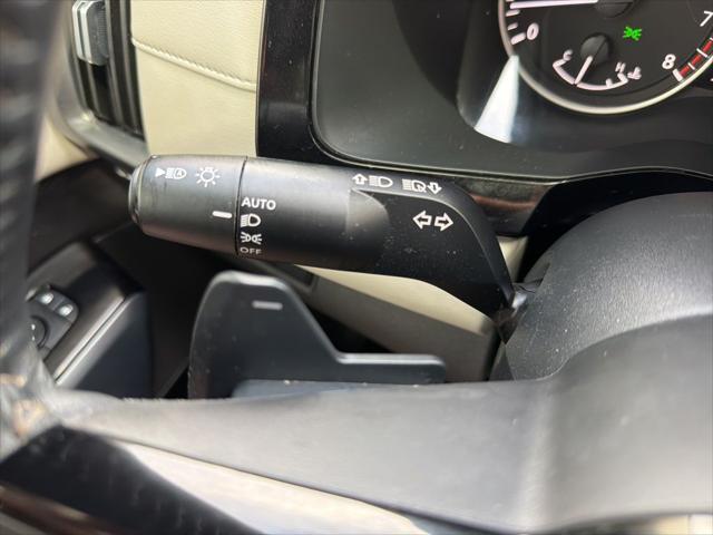 2025 Nissan Pathfinder SL 4WD
