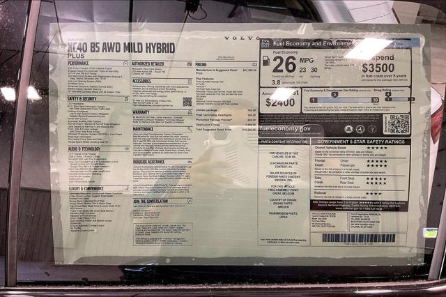 2026 Volvo XC40 Plus, B5 AWD Gas (mild hybrid), Dark
