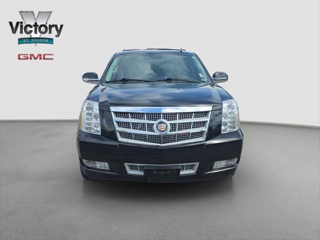 2013 Cadillac Escalade Platinum Edition