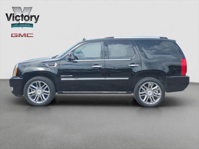 2013 Cadillac Escalade Platinum Edition