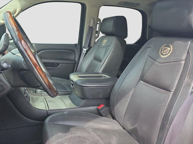 2013 Cadillac Escalade Platinum Edition
