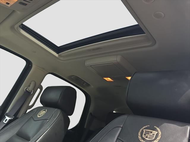 2013 Cadillac Escalade Platinum Edition