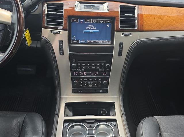 2013 Cadillac Escalade Platinum Edition