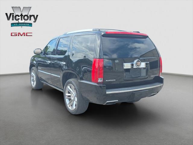 2013 Cadillac Escalade Platinum Edition