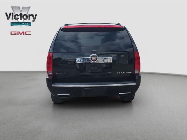 2013 Cadillac Escalade Platinum Edition