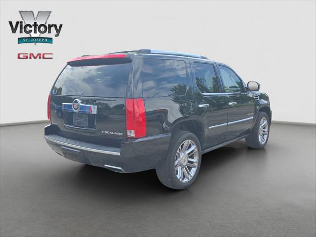 2013 Cadillac Escalade Platinum Edition