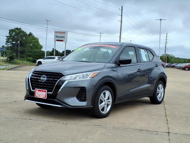2025 Nissan Kicks S