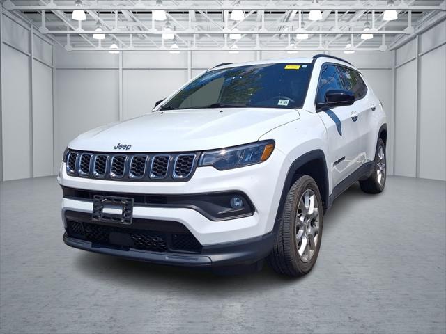 2024 Jeep Compass Latitude Lux FWD 2024 Jeep Compass Latitude Lux FWD