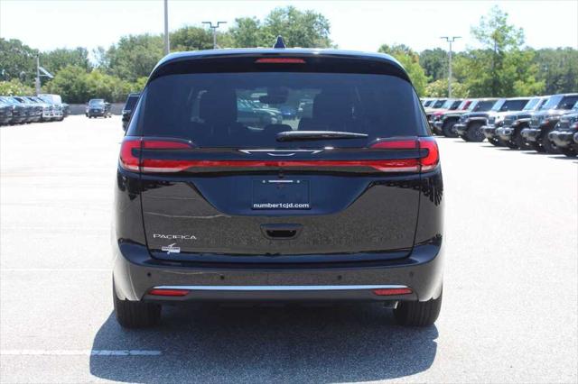 2027 Chrysler Pacifica PACIFICA SELECT