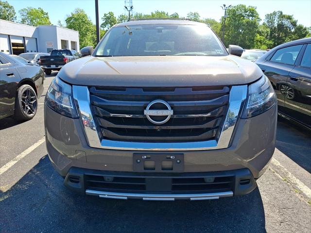2024 Nissan Pathfinder Platinum 4WD