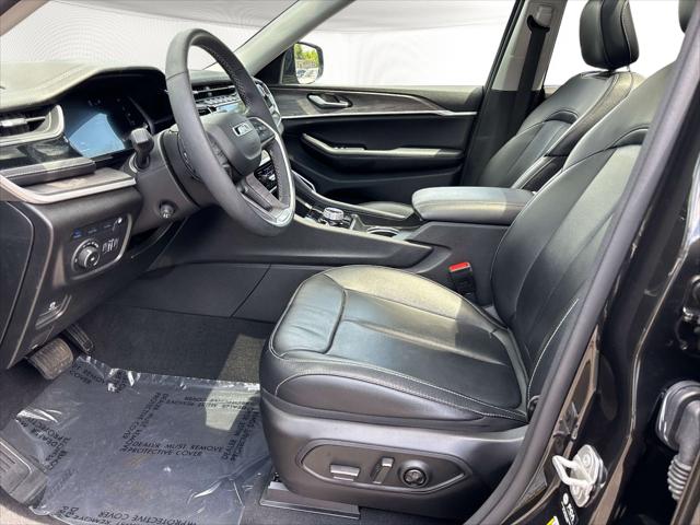2024 Jeep Grand Cherokee Anniversary Edition