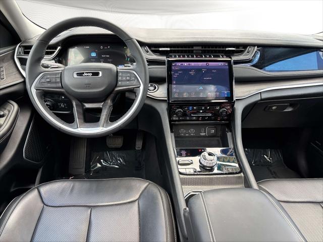 2024 Jeep Grand Cherokee Anniversary Edition