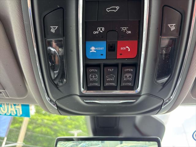 2024 Jeep Grand Cherokee Anniversary Edition
