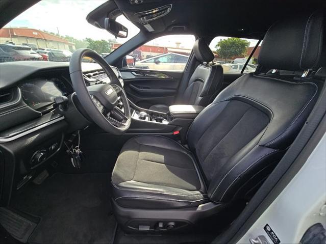 2023 Jeep Grand Cherokee Altitude 4x2