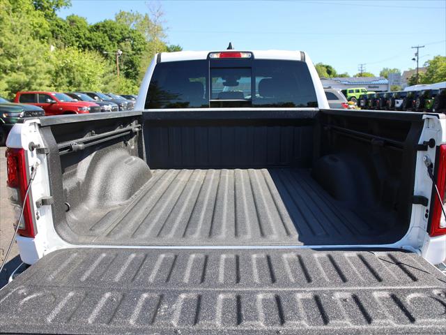2024 Ram 1500 Big Horn Crew Cab 4x4 5'7" Box
