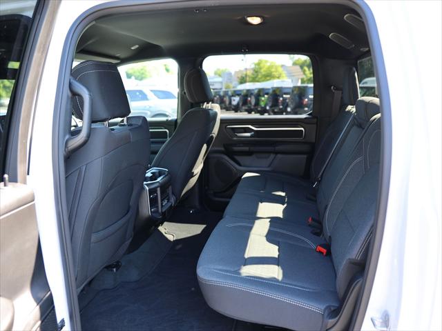 2024 Ram 1500 Big Horn Crew Cab 4x4 5'7" Box
