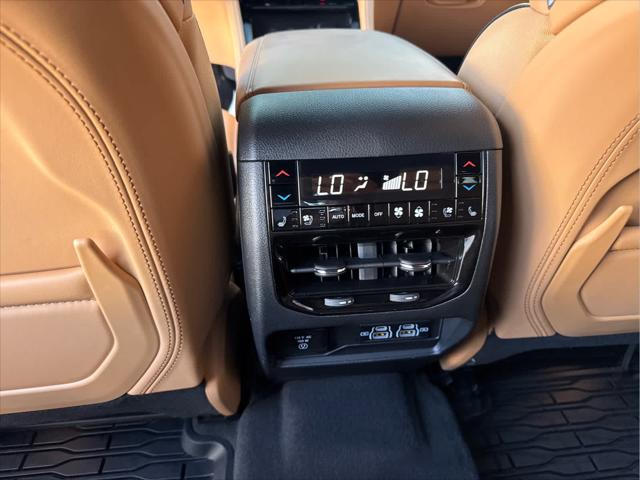 2023 Jeep Grand Cherokee L Summit Reserve 4x4