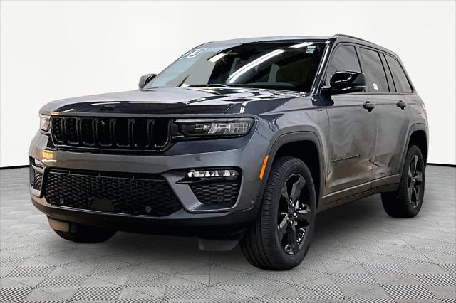 2023 Jeep Grand Cherokee Limited 4x4 for sale in Barrington, IL
