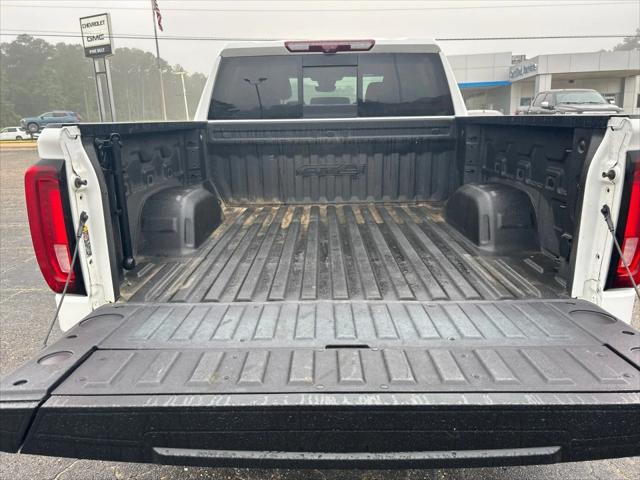 2024 GMC Sierra 1500 4WD Crew Cab Short Box AT4