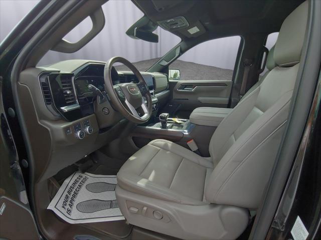 2023 GMC Sierra 1500 4WD Crew Cab Short Box SLT
